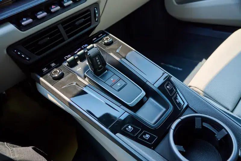 2025 Porsche 911 Carrera 3.0T — миниатюра 15