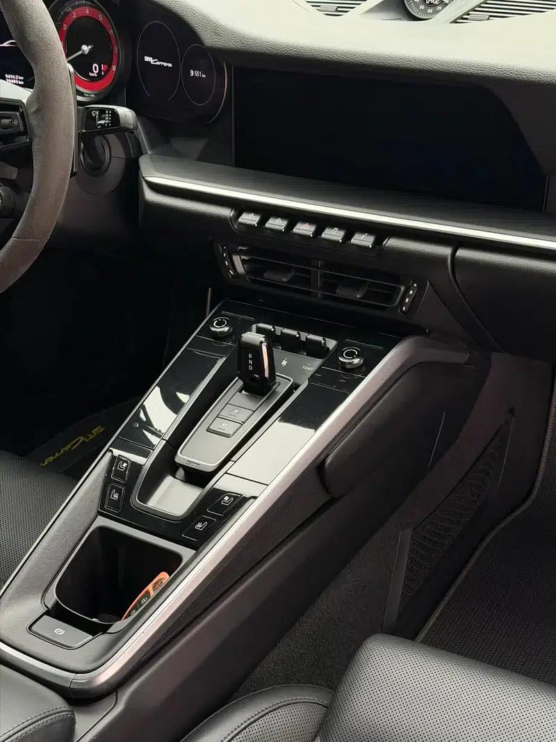 Porsche 911 2020 Carrera 3.0T — миниатюра 6