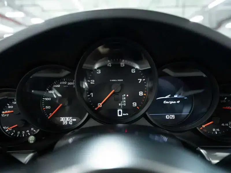 2014 Porsche 911 Targa 4 3.4L — миниатюра 16