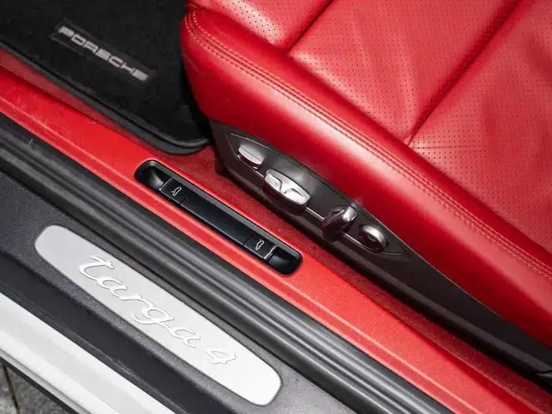 2014 Porsche 911 Targa 4 3.4L — миниатюра 9