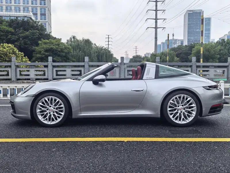 2022 Porsche 911 Targa 4 3.0T — миниатюра 3