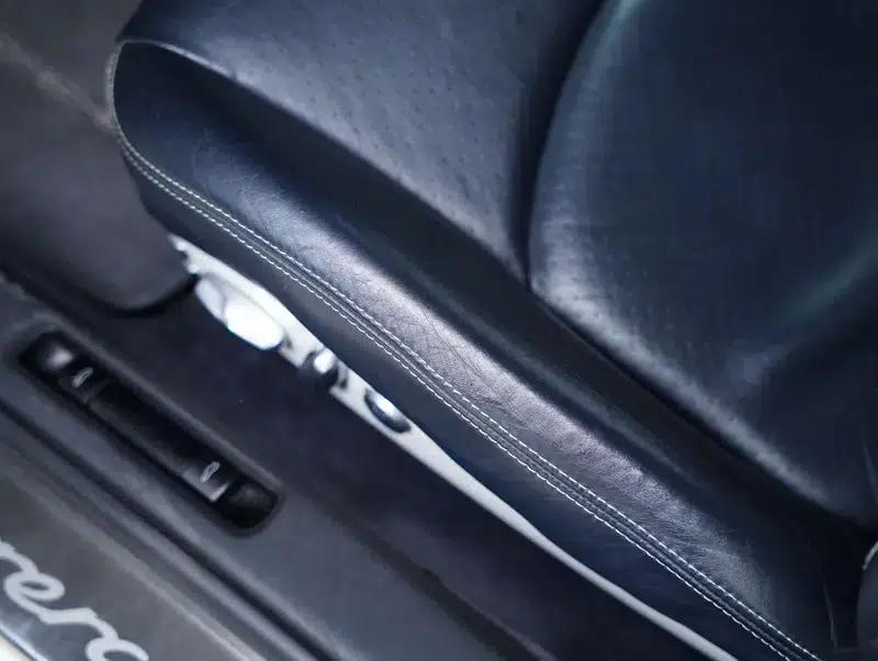 2008 Porsche 911 3.6L Manual 4WD 4-Seater Factory Custom Edition — миниатюра 24