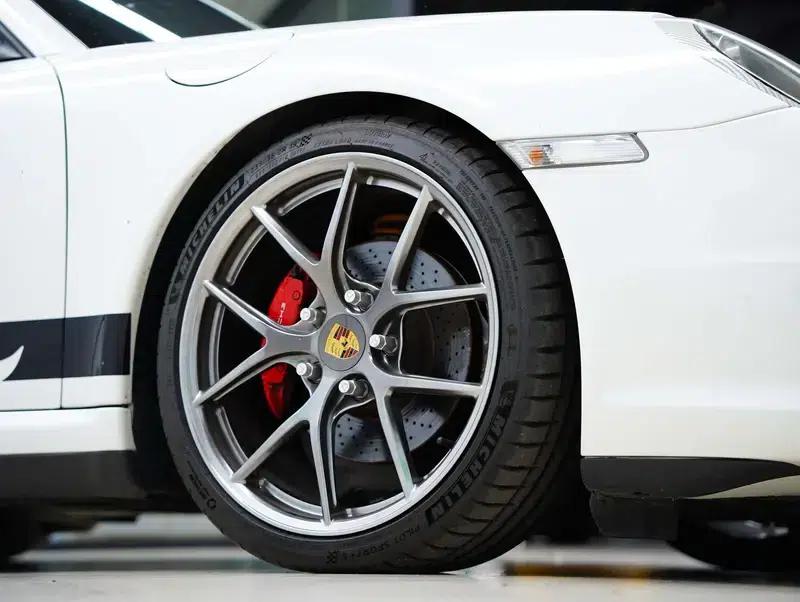 2008 Porsche 911 3.6L Manual 4WD 4-Seater Factory Custom Edition — миниатюра 29