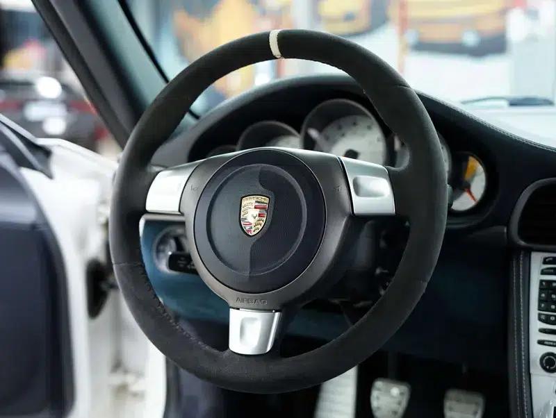 2008 Porsche 911 3.6L Manual 4WD 4-Seater Factory Custom Edition — миниатюра 36