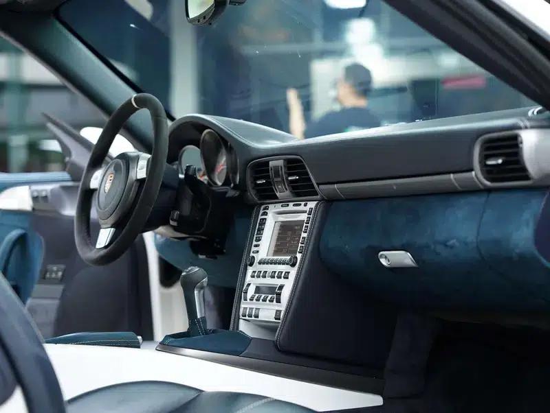 2008 Porsche 911 3.6L Manual 4WD 4-Seater Factory Custom Edition — миниатюра 41