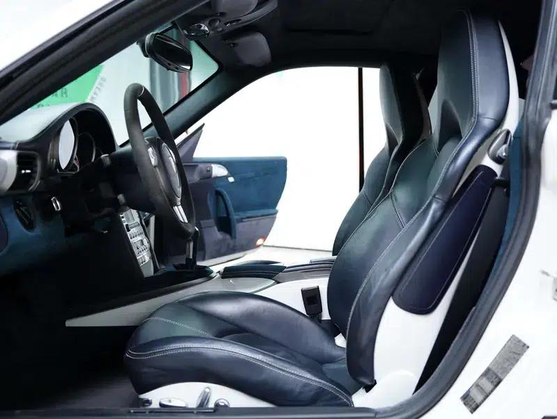 2008 Porsche 911 3.6L Manual 4WD 4-Seater Factory Custom Edition — миниатюра 42