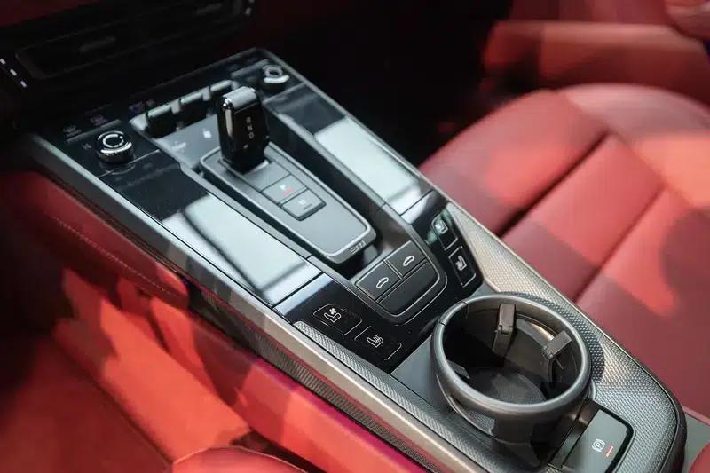 2022 Porsche 911 Carrera 3.0T — миниатюра 16