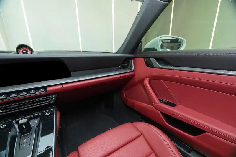 2023 Porsche 911 Carrera 3.0T — миниатюра 11
