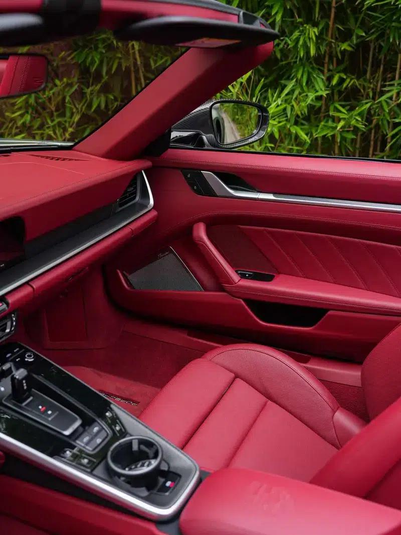 2022 Porsche 911 Turbo S Cabriolet 3.7T — миниатюра 18