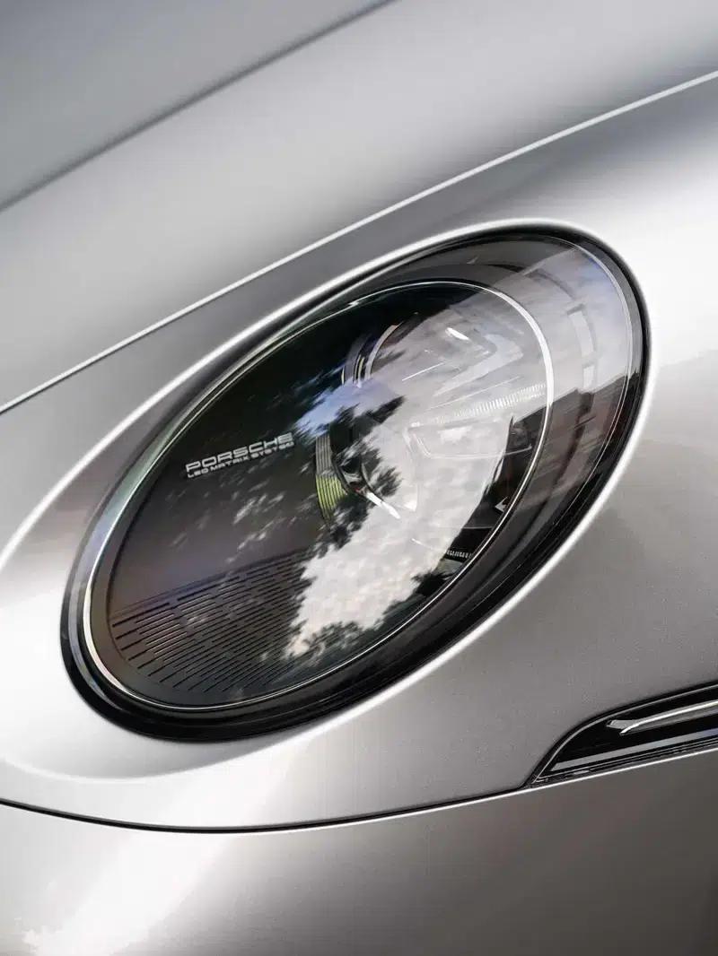 2022 Porsche 911 Turbo S Cabriolet 3.7T — миниатюра 8