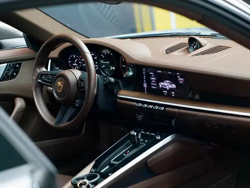 Porsche 911 2020 Carrera 3.0T — миниатюра 11