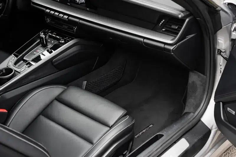 2022 Porsche 911 Carrera 3.0T — миниатюра 13