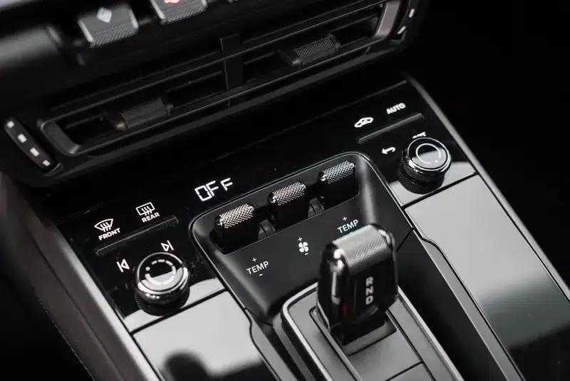 2022 Porsche 911 Carrera 3.0T — миниатюра 29