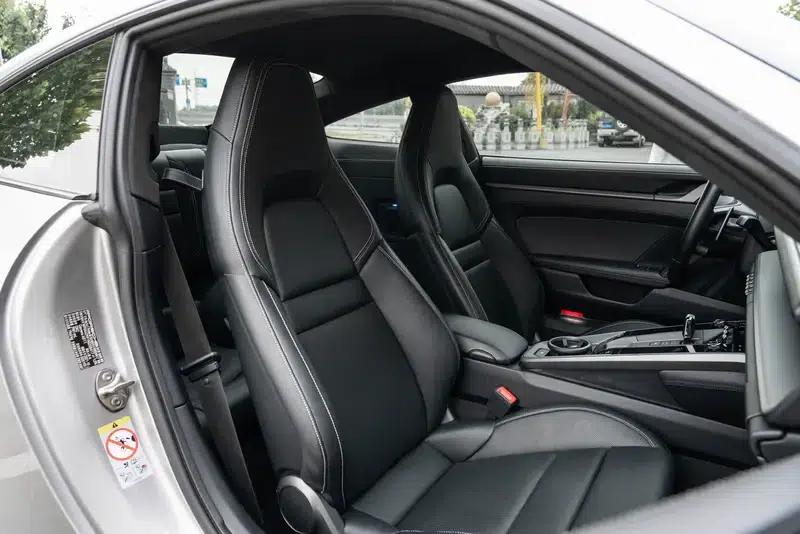 2022 Porsche 911 Carrera 3.0T — миниатюра 32