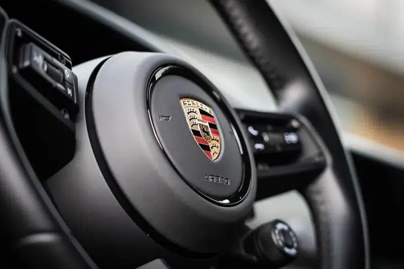 2022 Porsche 911 Carrera 3.0T — миниатюра 10