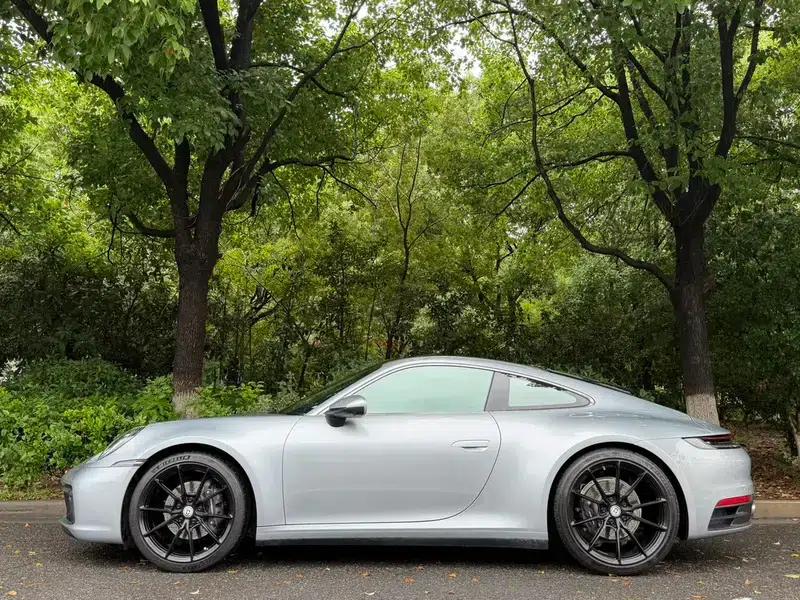 Porsche 911 2020 Carrera 3.0T — миниатюра 3
