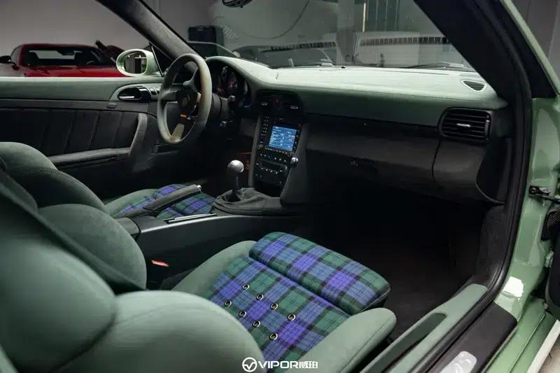 2005 Porsche 911 Carrera 4S MT 3.8L — миниатюра 11