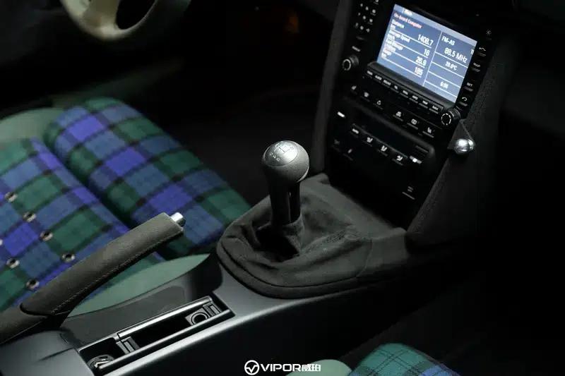 2005 Porsche 911 Carrera 4S MT 3.8L — миниатюра 12