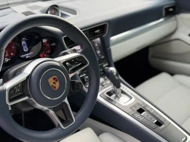 2016 Porsche 911 Carrera 3.0T — миниатюра 16