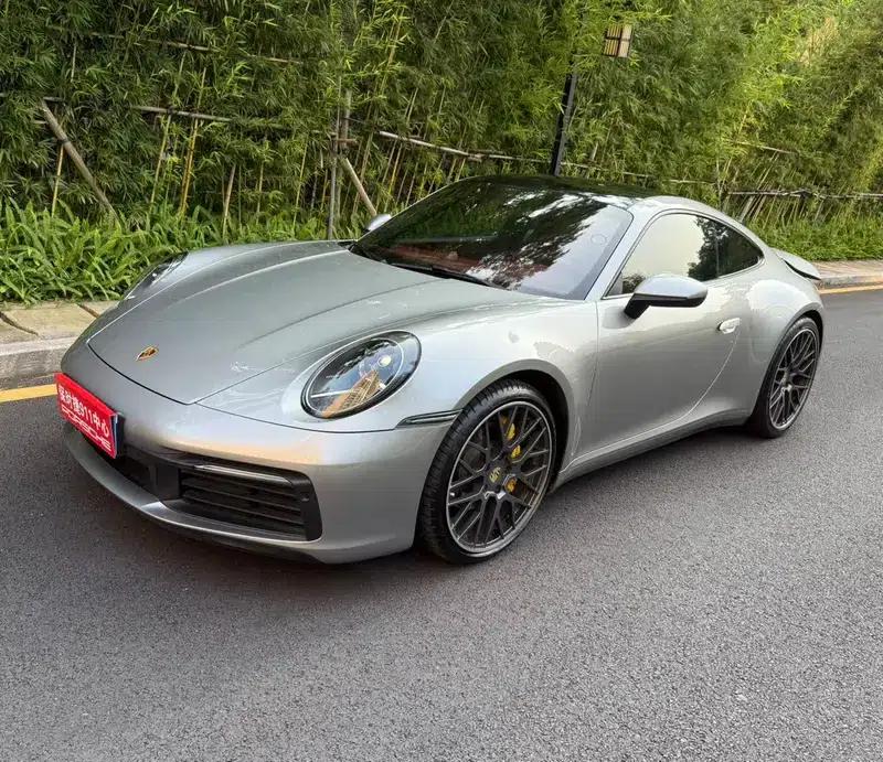 Porsche 911 2020 Carrera 3.0T — миниатюра 1