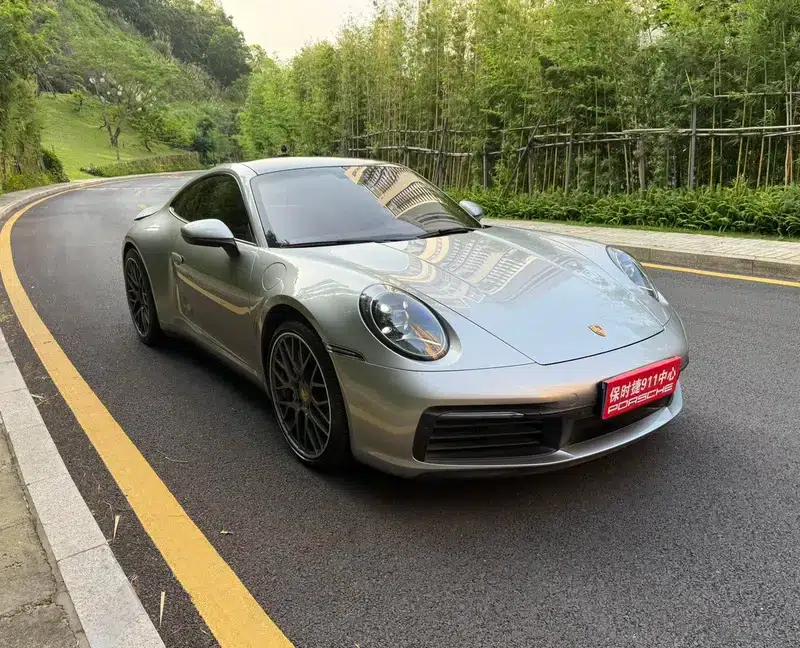 Porsche 911 2020 Carrera 3.0T — миниатюра 3
