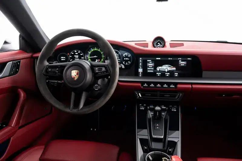 Porsche 911 2020 Carrera 3.0T — миниатюра 21
