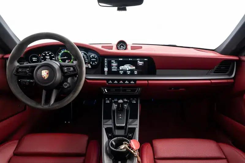 Porsche 911 2020 Carrera 3.0T — миниатюра 23