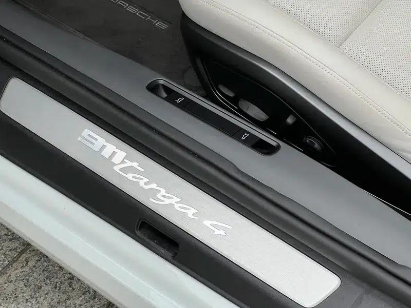 2022 Porsche 911 Targa 4 3.0T — миниатюра 11