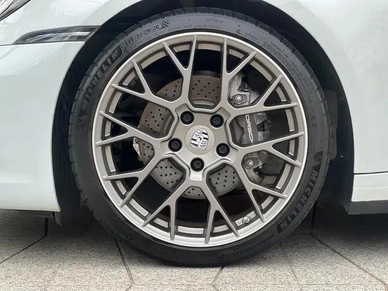 2022 Porsche 911 Targa 4 3.0T — миниатюра 8
