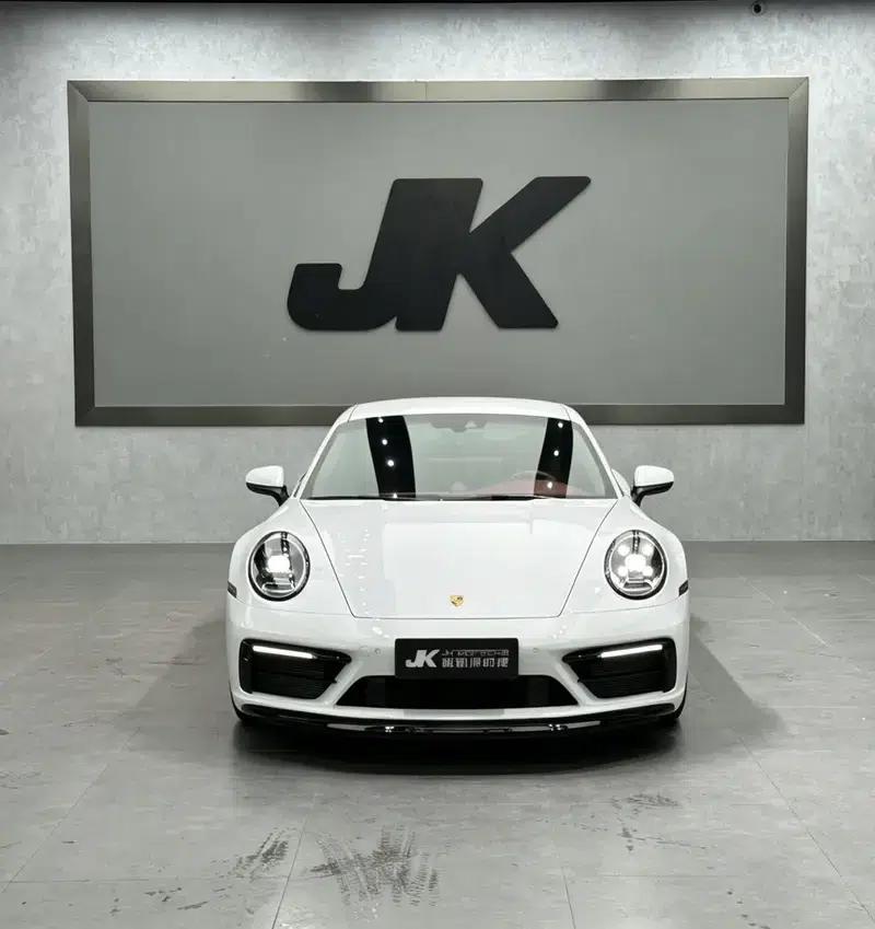 2024 Porsche 911 3.0T Automatic Rear-Wheel Drive 4-Seat Factory Custom Edition — миниатюра 2