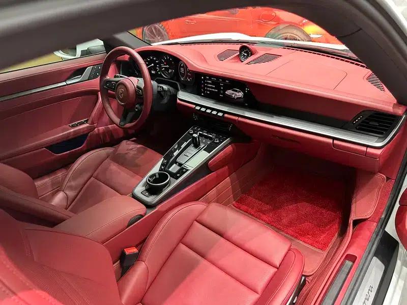 2024 Porsche 911 3.0T Automatic Rear-Wheel Drive 4-Seat Factory Custom Edition — миниатюра 8