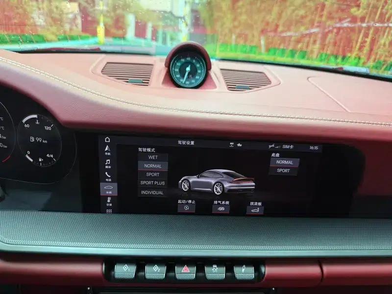 Porsche 911 2020 Carrera 3.0T — миниатюра 9