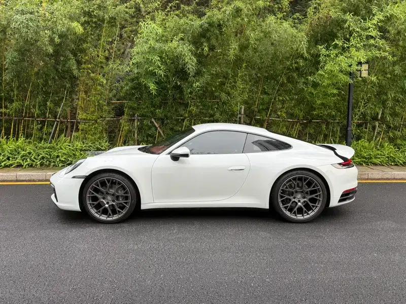 2022 Porsche 911 Carrera 3.0T — миниатюра 4