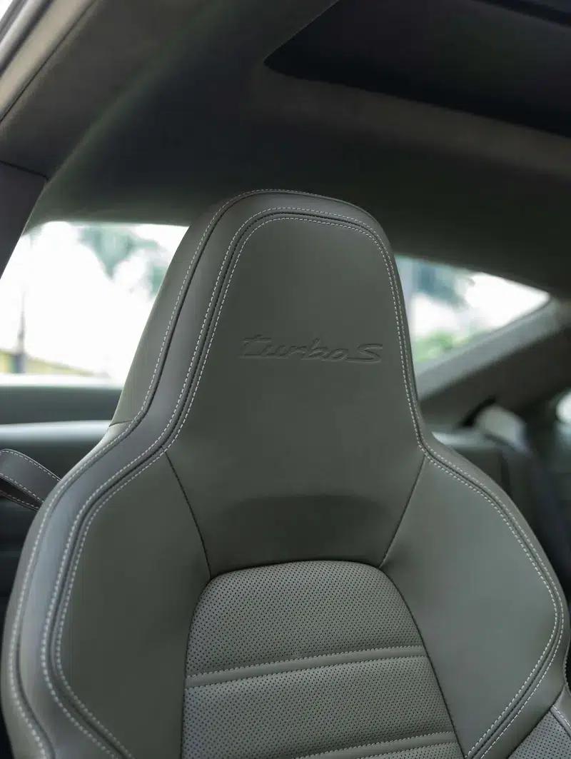 2022 Porsche 911 Turbo S 3.7T — миниатюра 24