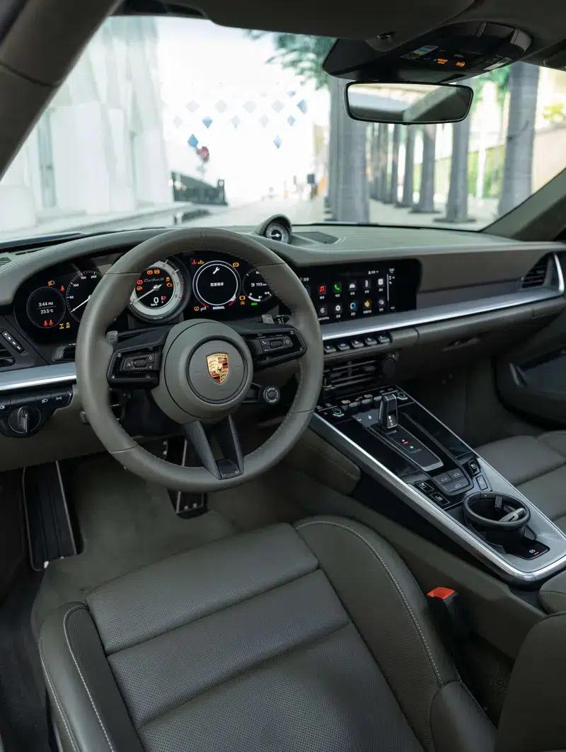 2022 Porsche 911 Turbo S 3.7T — миниатюра 10