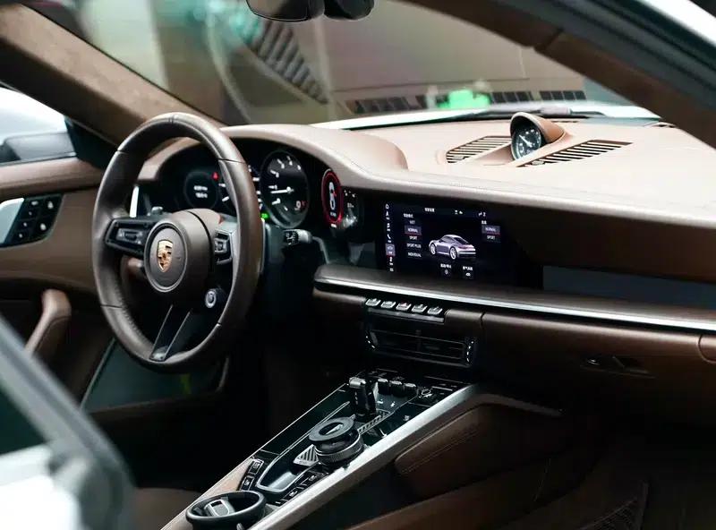 Porsche 911 2020 Carrera 3.0T — миниатюра 10