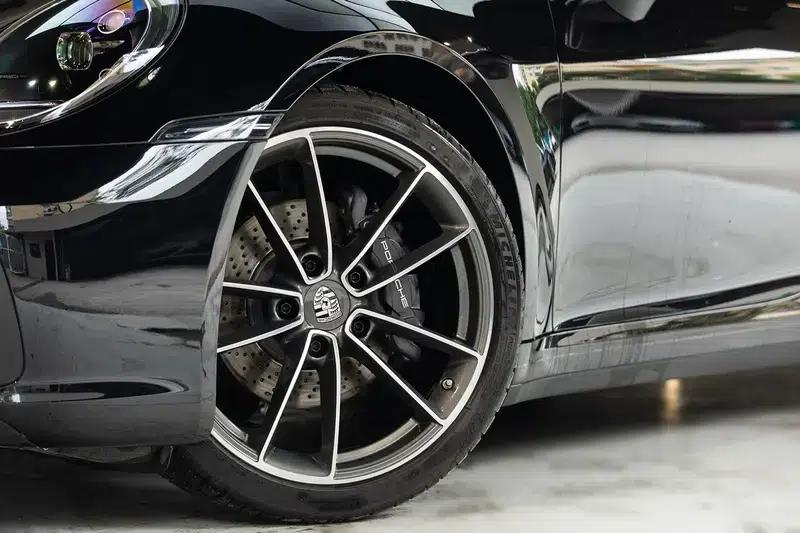 2023 Porsche 911 Carrera 3.0T — миниатюра 10