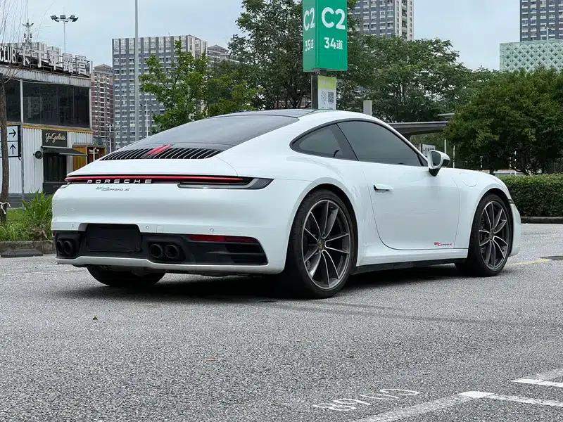 2023 Porsche 911 Carrera 4 3.0T — миниатюра 7