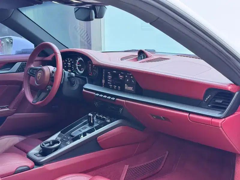 Porsche 911 2020 Carrera 3.0T — миниатюра 10