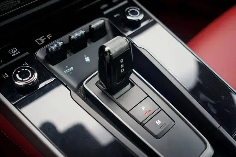 2023 Porsche 911 Carrera 3.0T — миниатюра 13