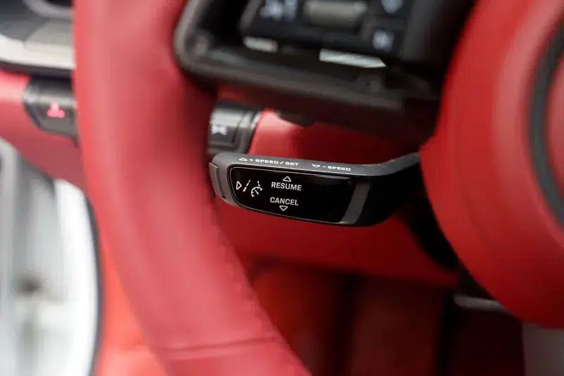 2023 Porsche 911 Carrera 3.0T — миниатюра 14