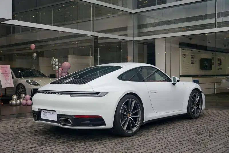 2023 Porsche 911 Carrera 3.0T — миниатюра 6