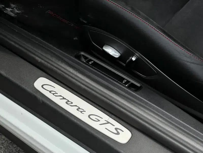 2017 Porsche 911 Carrera Cabriolet GTS 3.0T — миниатюра 11