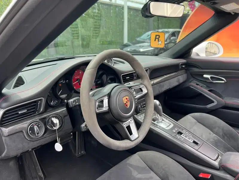 2017 Porsche 911 Carrera Cabriolet GTS 3.0T — миниатюра 17
