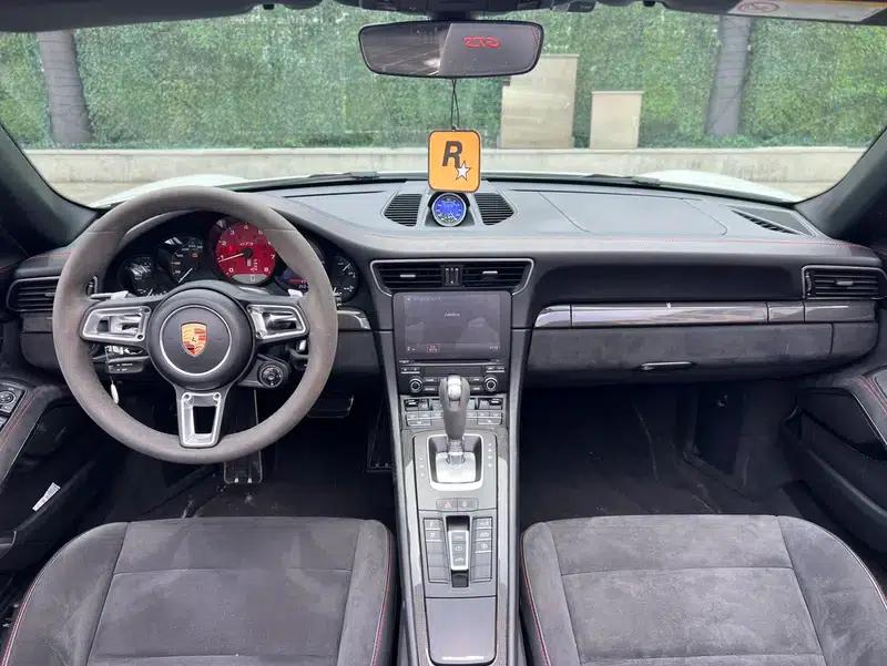 2017 Porsche 911 Carrera Cabriolet GTS 3.0T — миниатюра 18