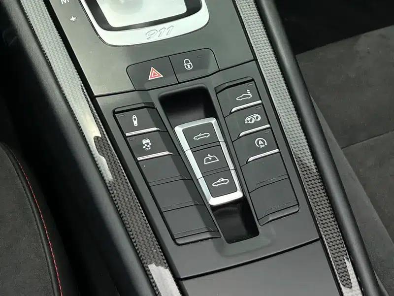 2017 Porsche 911 Carrera Cabriolet GTS 3.0T — миниатюра 19