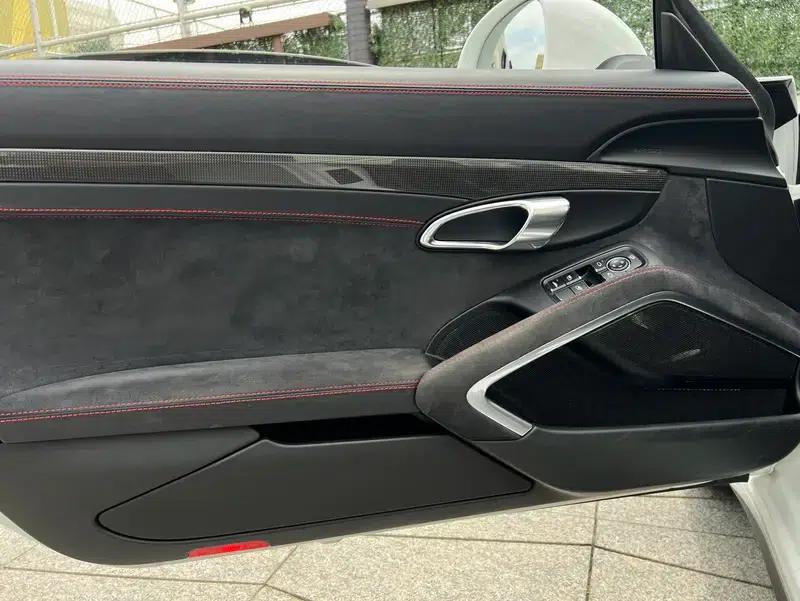 2017 Porsche 911 Carrera Cabriolet GTS 3.0T — миниатюра 8
