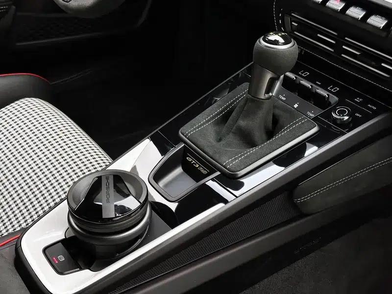 2024 Porsche 911 4.0L Automatic Rear-Wheel Drive 2-Seater (Parallel Import) — миниатюра 26