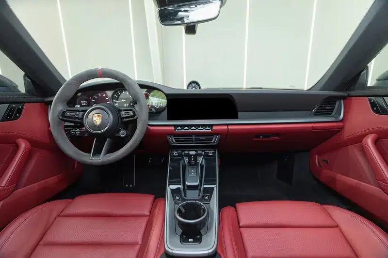 2022 Porsche 911 Carrera 4S 3.0T — миниатюра 11