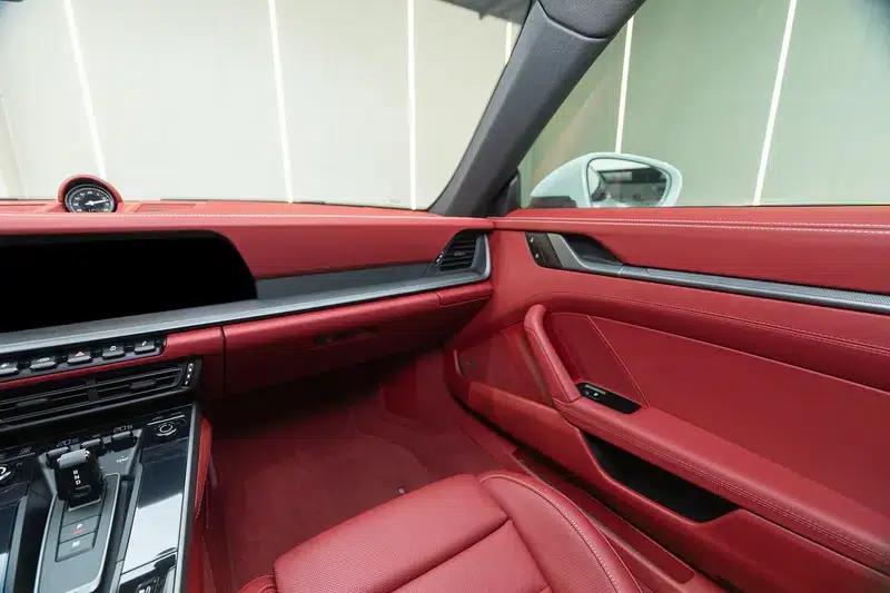 2023 Porsche 911 Carrera 3.0T — миниатюра 8